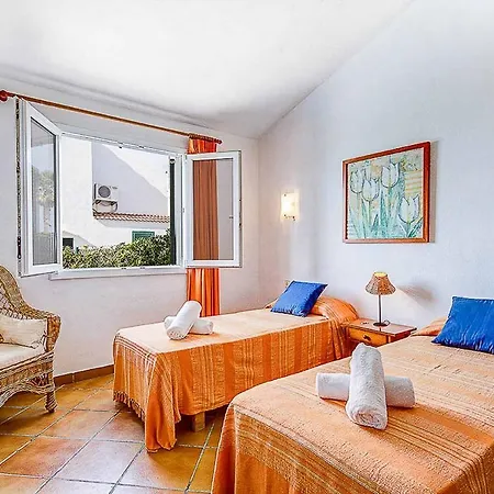 Faro Villa *